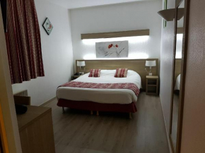  Kyriad Hotel - Restaurant Carentan  Карантан